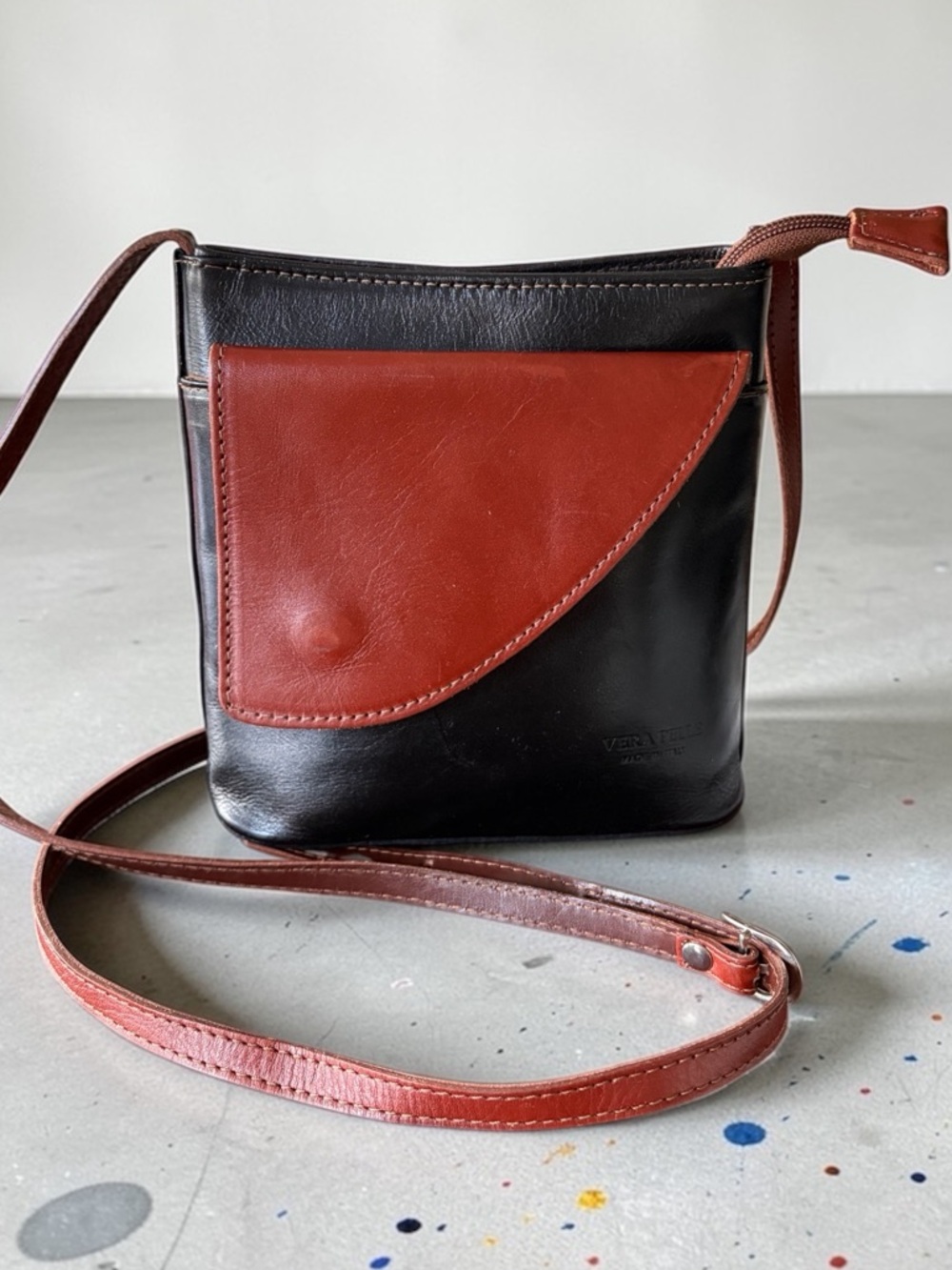 Vera Pelle Black and Brown Leather Crossbody Bag